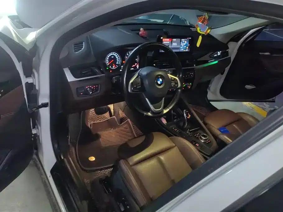 BMW X1 2020 sDrive25Li Leading Edition — миниатюра 9