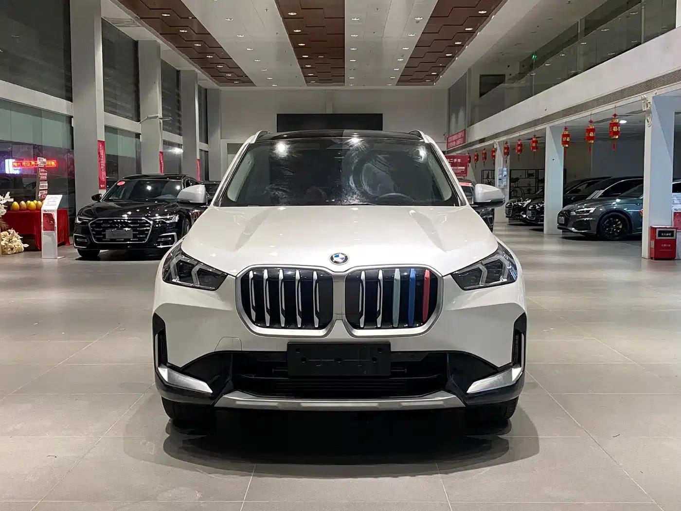 2023 BMW X1 sDrive20Li X Design Package — миниатюра 2