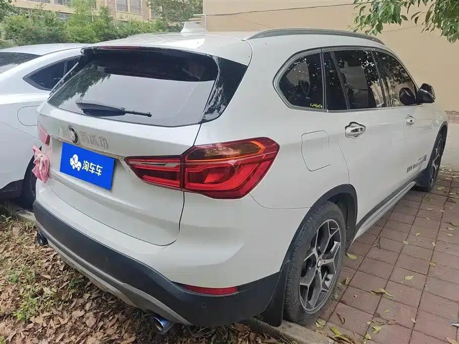 BMW X1 2019 sDrive18Li Premium — миниатюра 3