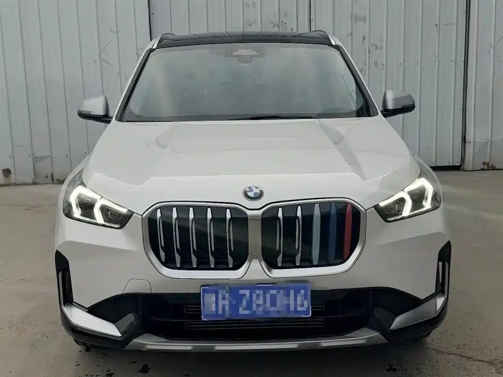 2023 BMW X1 sDrive20Li X Design Package — миниатюра 2