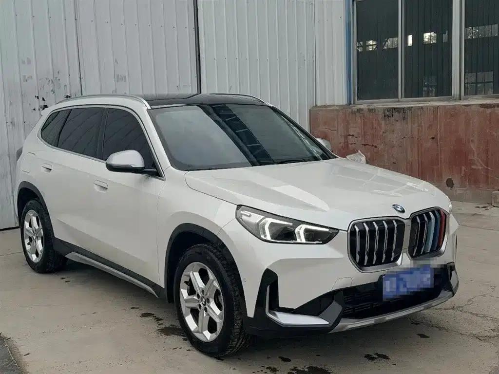 2023 BMW X1 sDrive20Li X Design Package — миниатюра 3