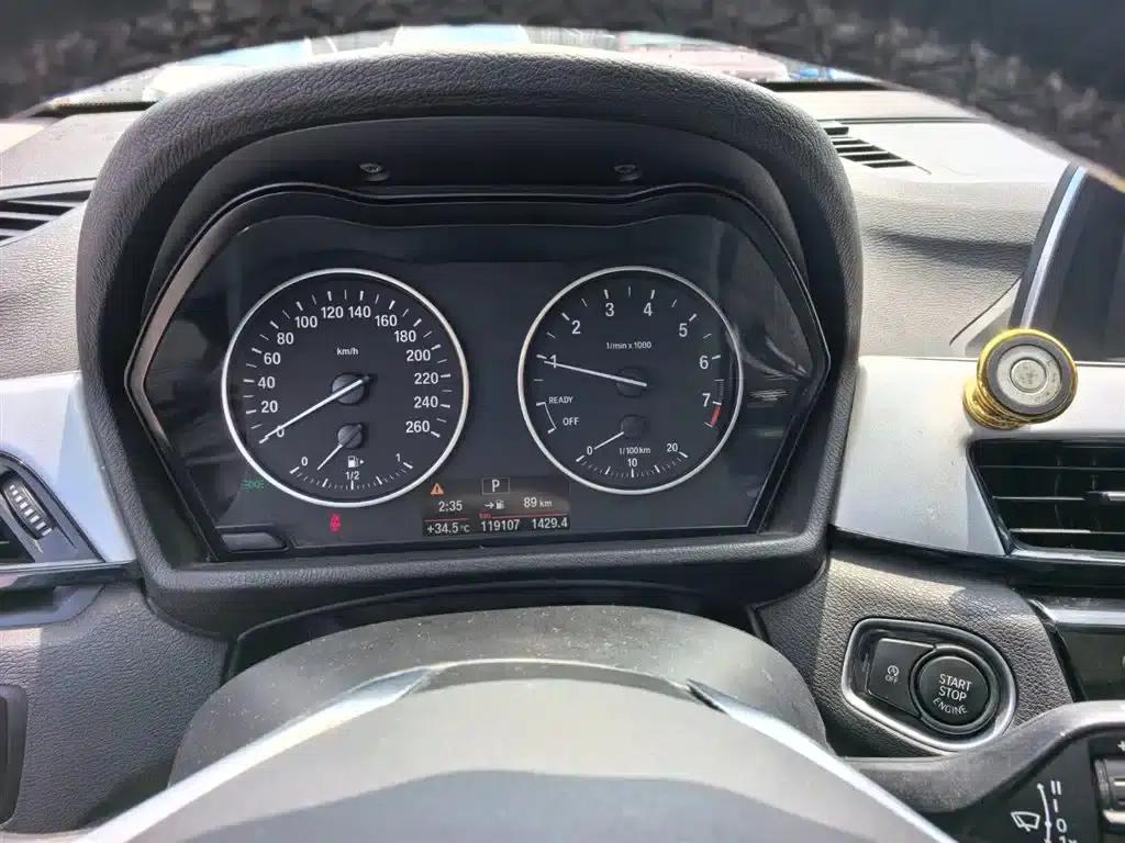 BMW X1 2016 sDrive18Li Premium — миниатюра 11