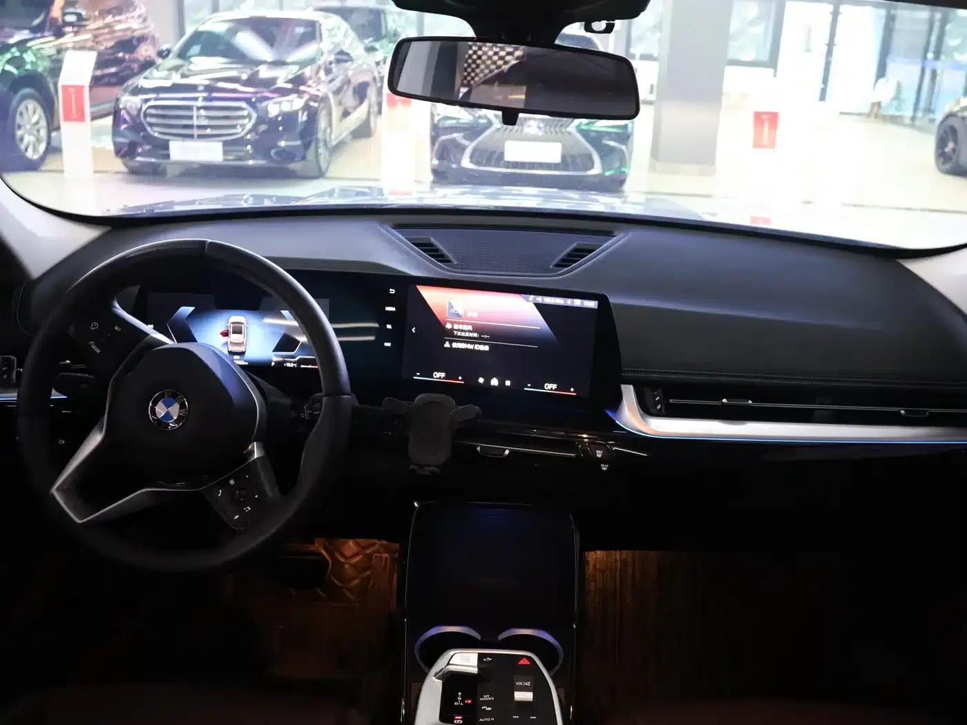 2023 BMW X1 sDrive20Li X Design Package — миниатюра 11