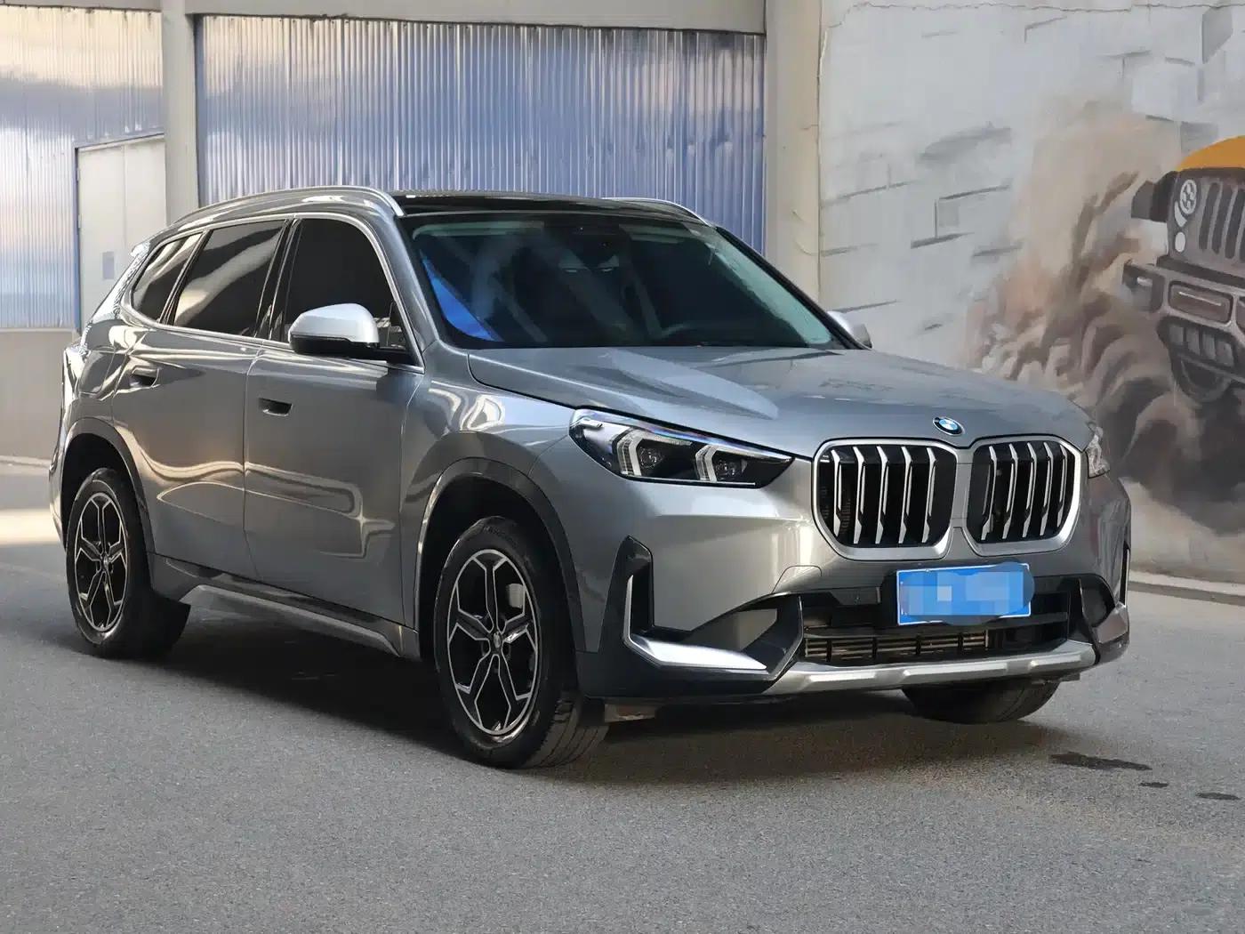 2023 BMW X1 sDrive20Li X Design Package — миниатюра 3