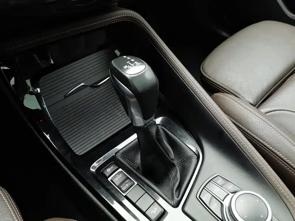 BMW X1 2018 xDrive20Li Premium — миниатюра 13