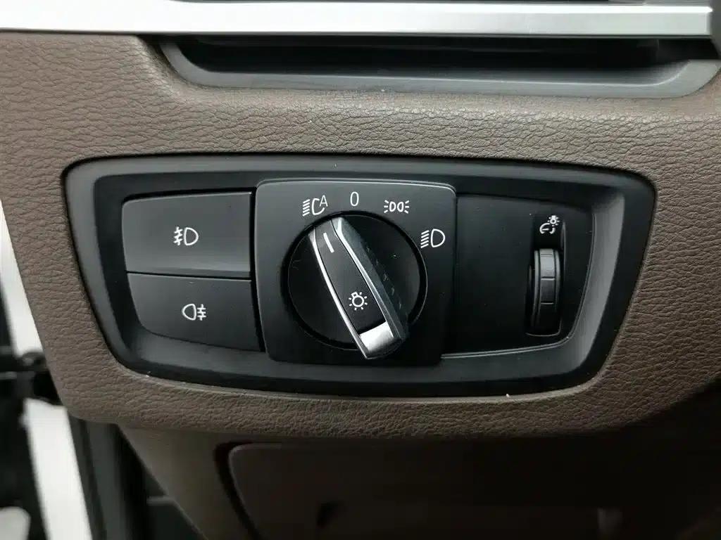 BMW X1 2018 xDrive20Li Premium — миниатюра 21