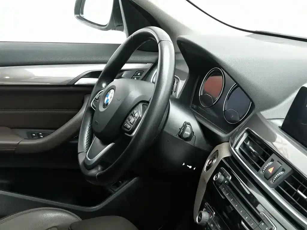 BMW X1 2018 xDrive20Li Premium — миниатюра 22