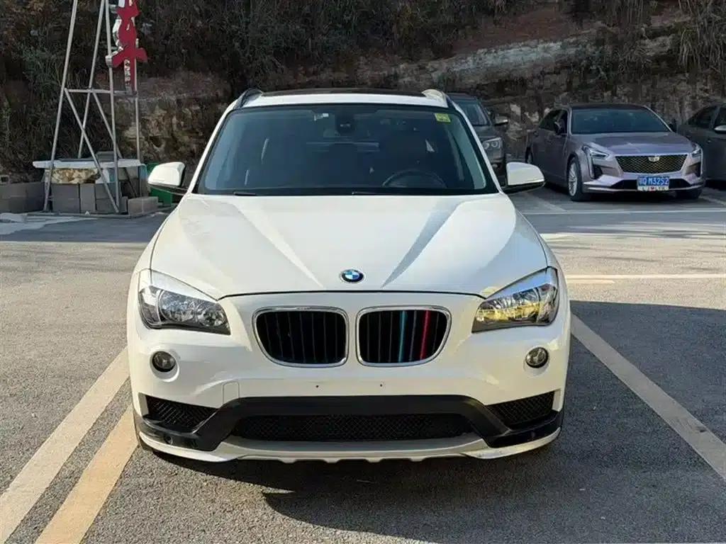 BMW X1 2015 sDrive18i Fashion Upgrade Edition — миниатюра 1