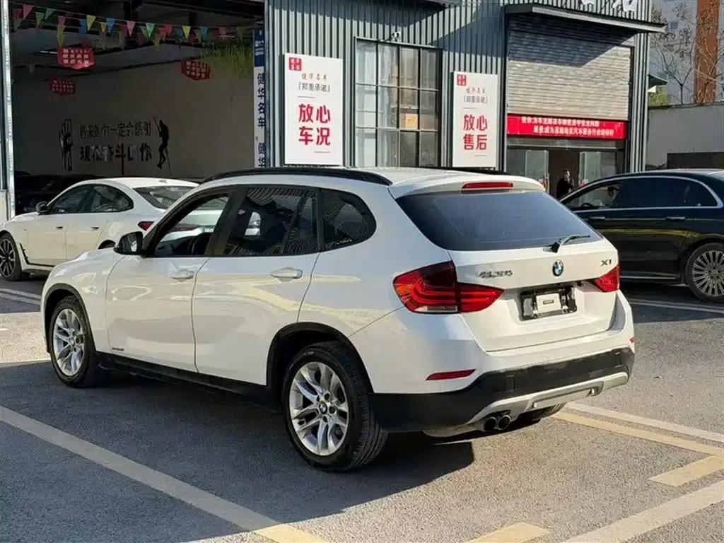 BMW X1 2015 sDrive18i Fashion Upgrade Edition — миниатюра 6