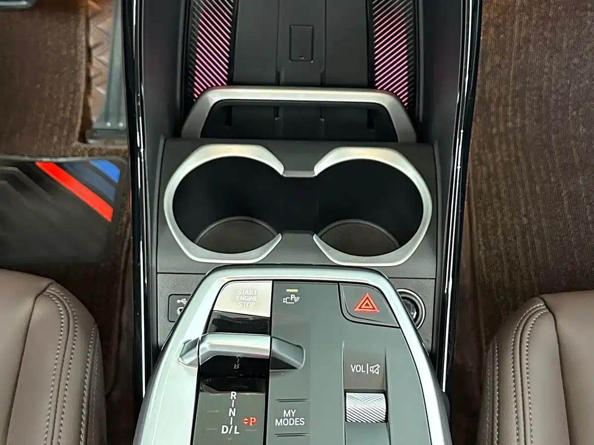 2024 BMW X1 sDrive25Li X Design Package — миниатюра 18