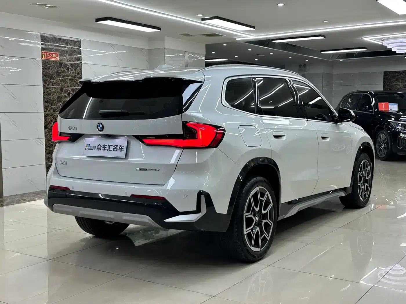 2024 BMW X1 sDrive25Li X Design Package — миниатюра 4