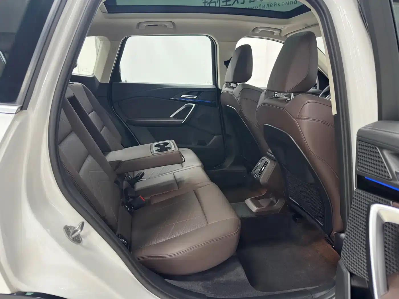 2023 BMW X1 sDrive20Li X Design Package — миниатюра 13