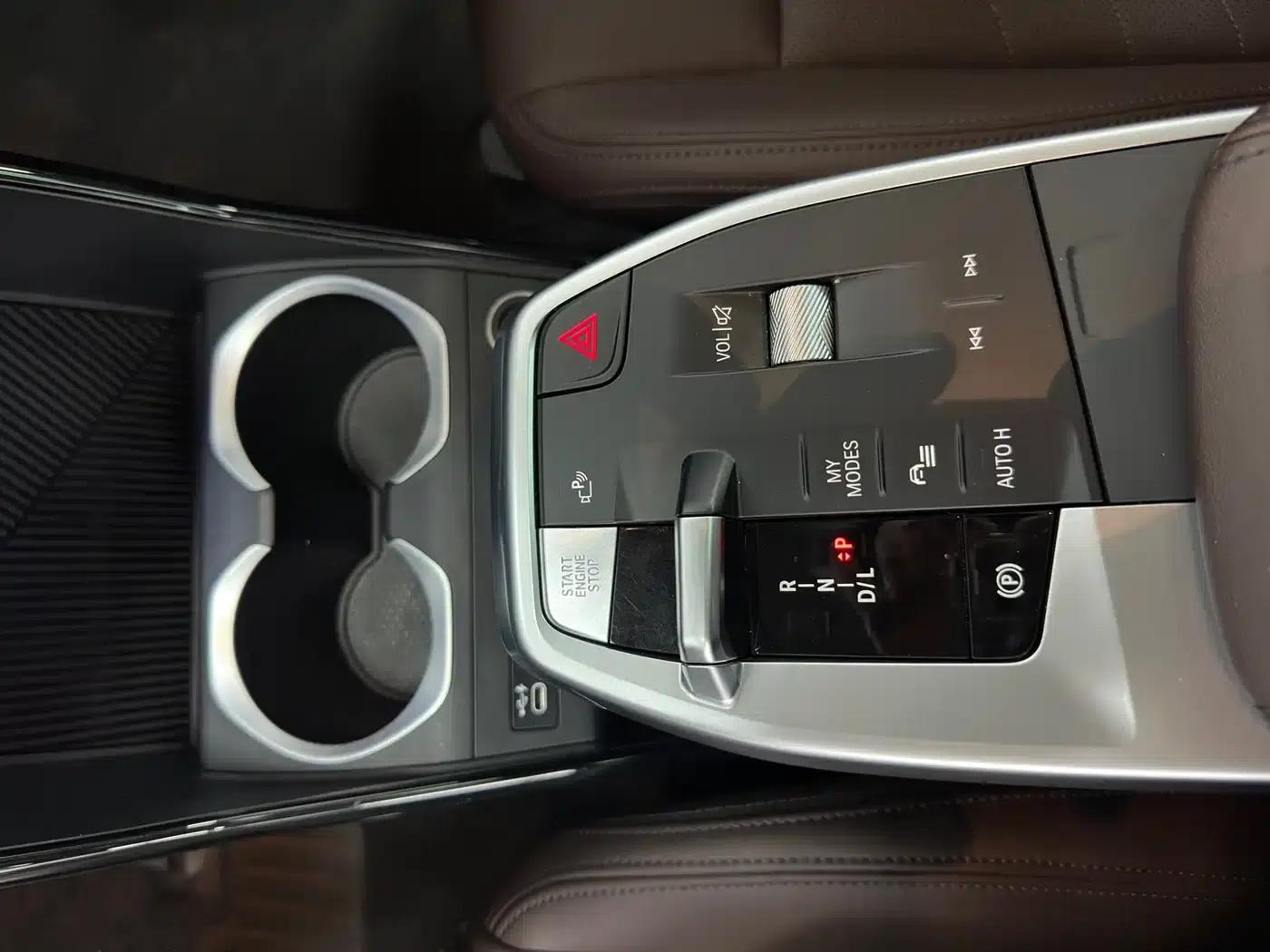 2023 BMW X1 sDrive20Li X Design Package — миниатюра 16