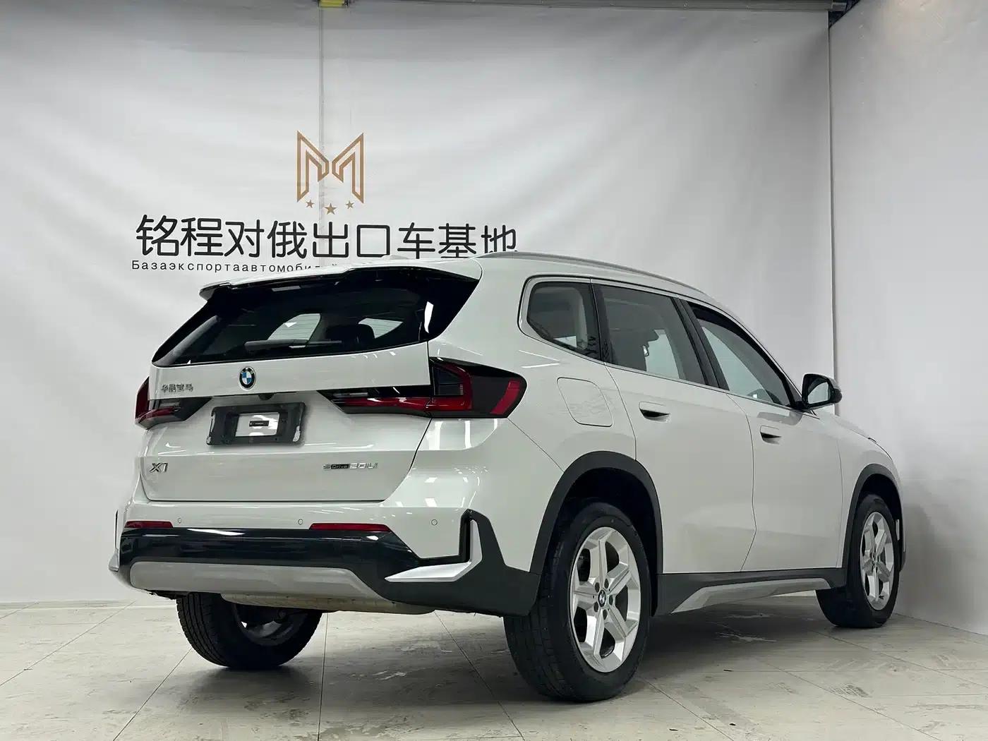 2023 BMW X1 sDrive20Li X Design Package — миниатюра 4