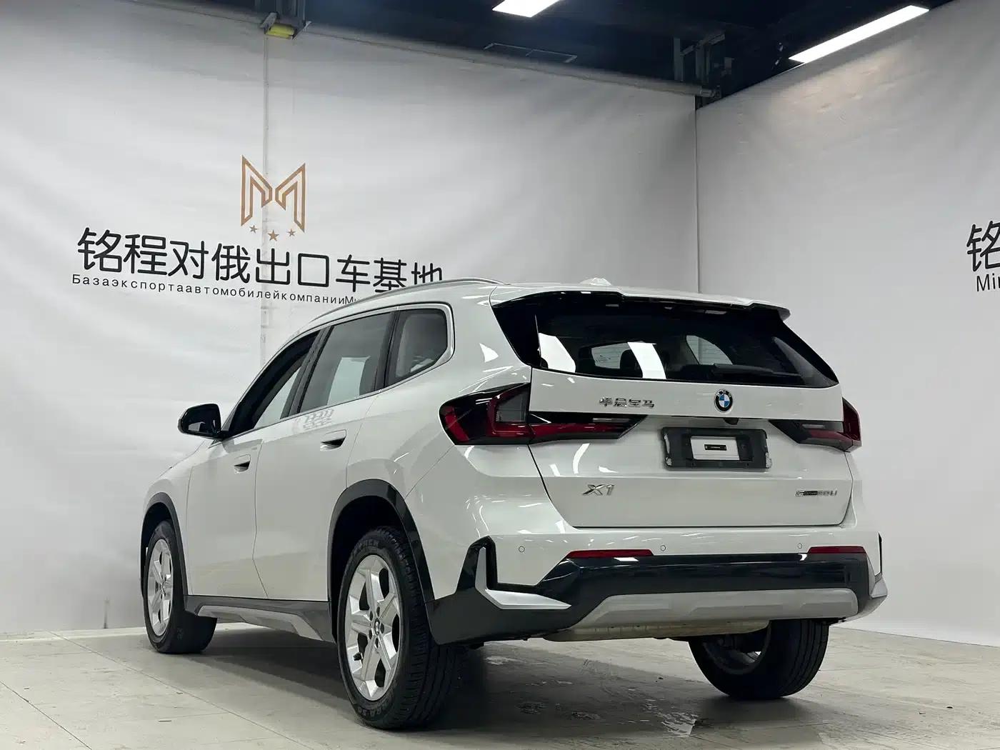 2023 BMW X1 sDrive20Li X Design Package — миниатюра 6