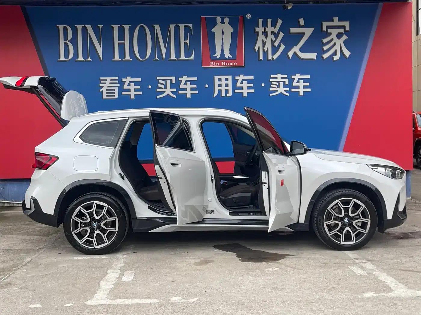 2024 BMW X1 sDrive25Li X Design Package — миниатюра 24