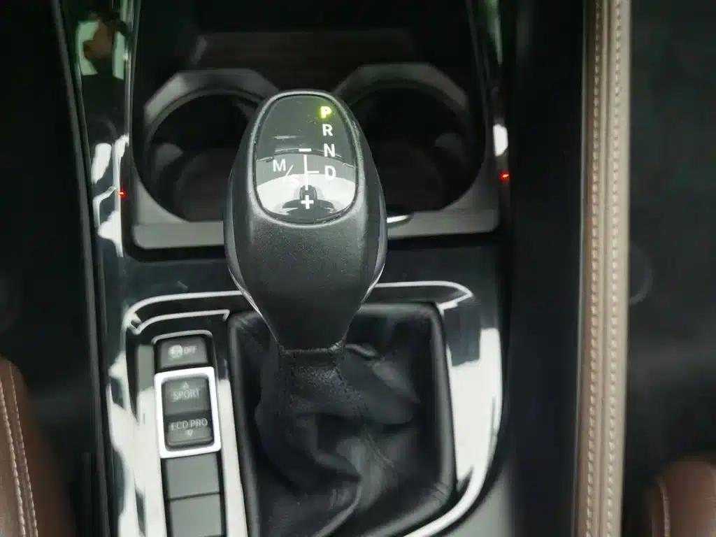 BMW X1 2018 xDrive20Li Premium — миниатюра 13