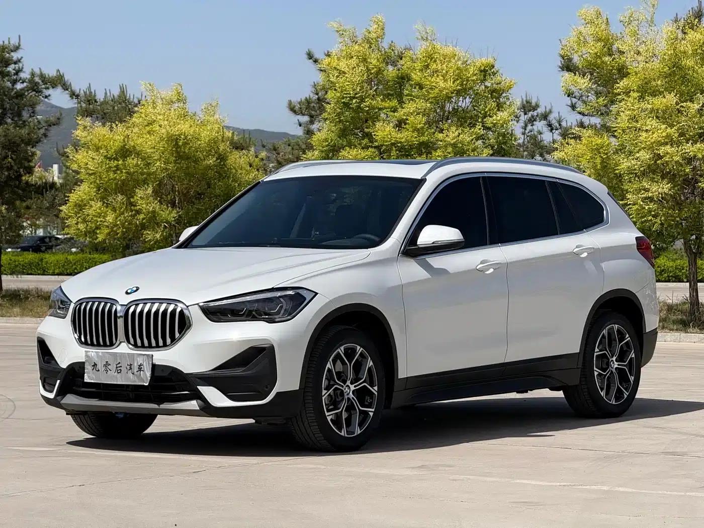 BMW X1 2022 sDrive25Li Leading Edition — миниатюра 1