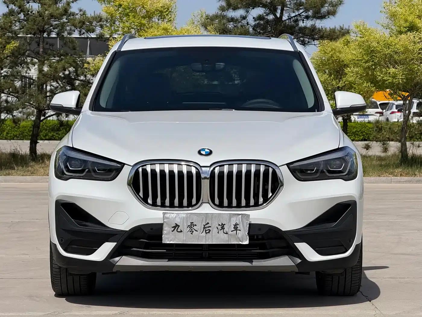BMW X1 2022 sDrive25Li Leading Edition — миниатюра 2
