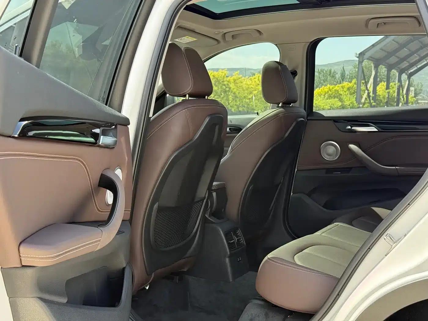 BMW X1 2022 sDrive25Li Leading Edition — миниатюра 24