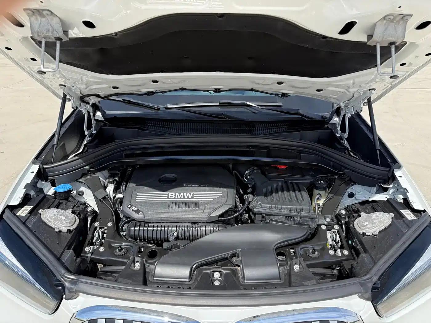 BMW X1 2022 sDrive25Li Leading Edition — миниатюра 41