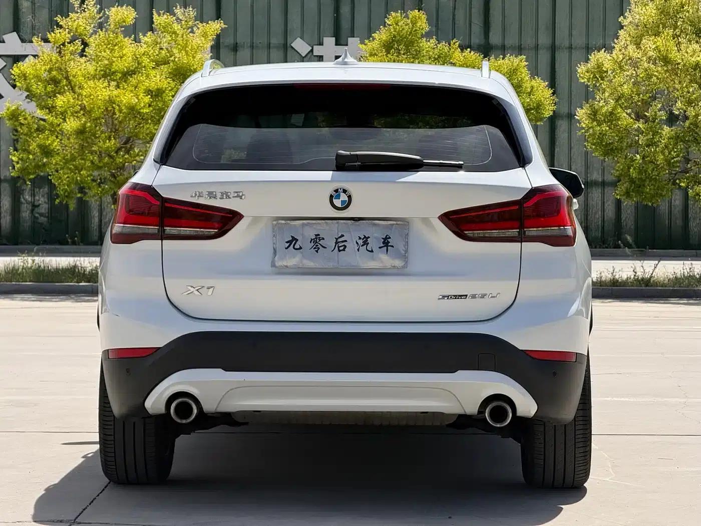 BMW X1 2022 sDrive25Li Leading Edition — миниатюра 6