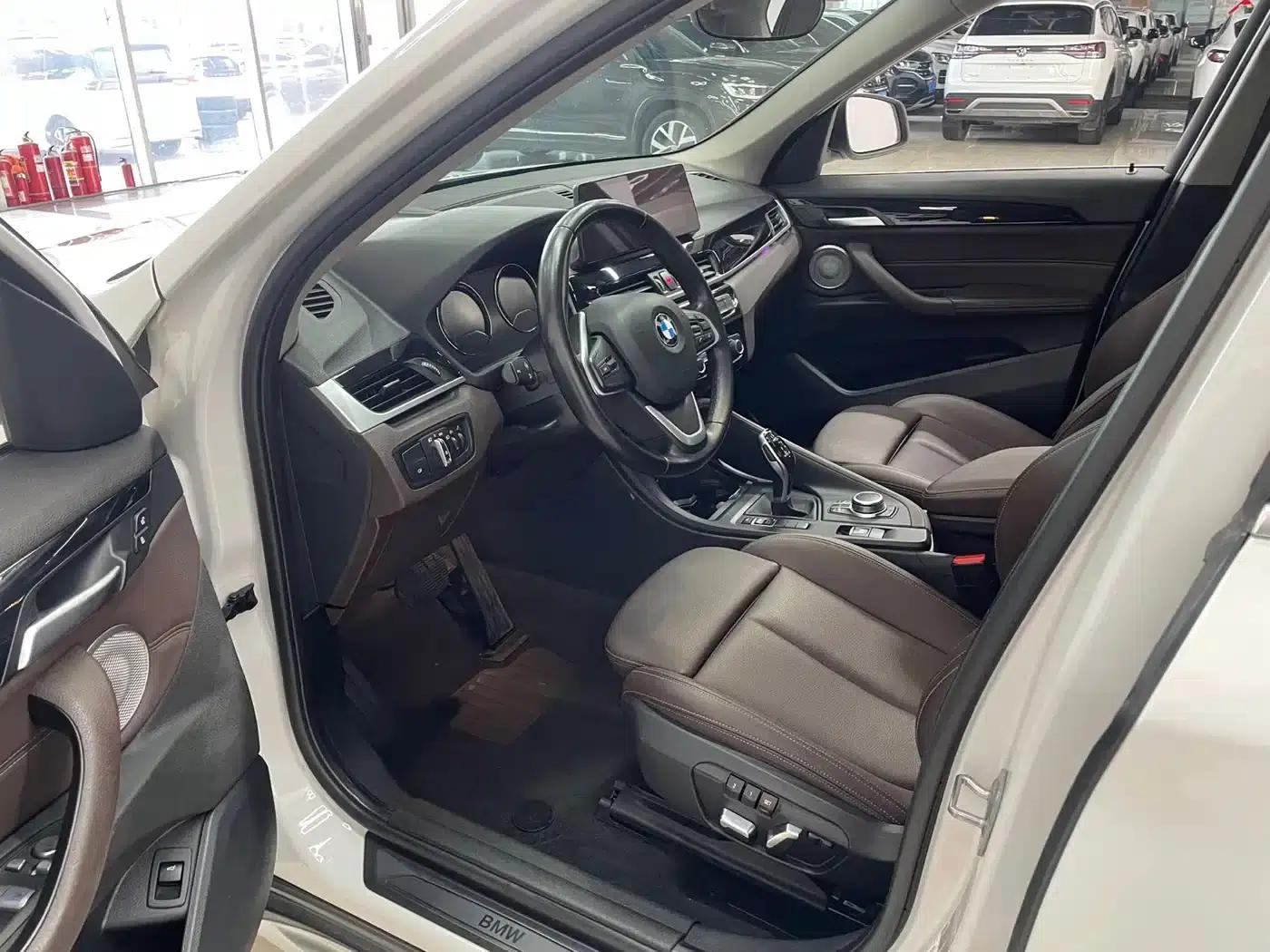 BMW X1 2022 sDrive20Li Fashion Edition — миниатюра 8