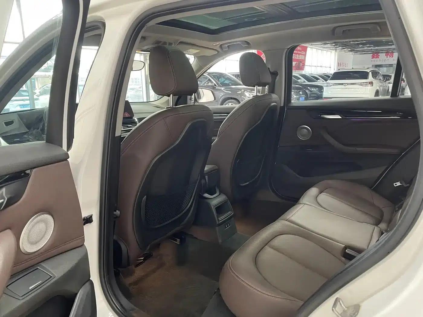 BMW X1 2022 sDrive20Li Fashion Edition — миниатюра 9