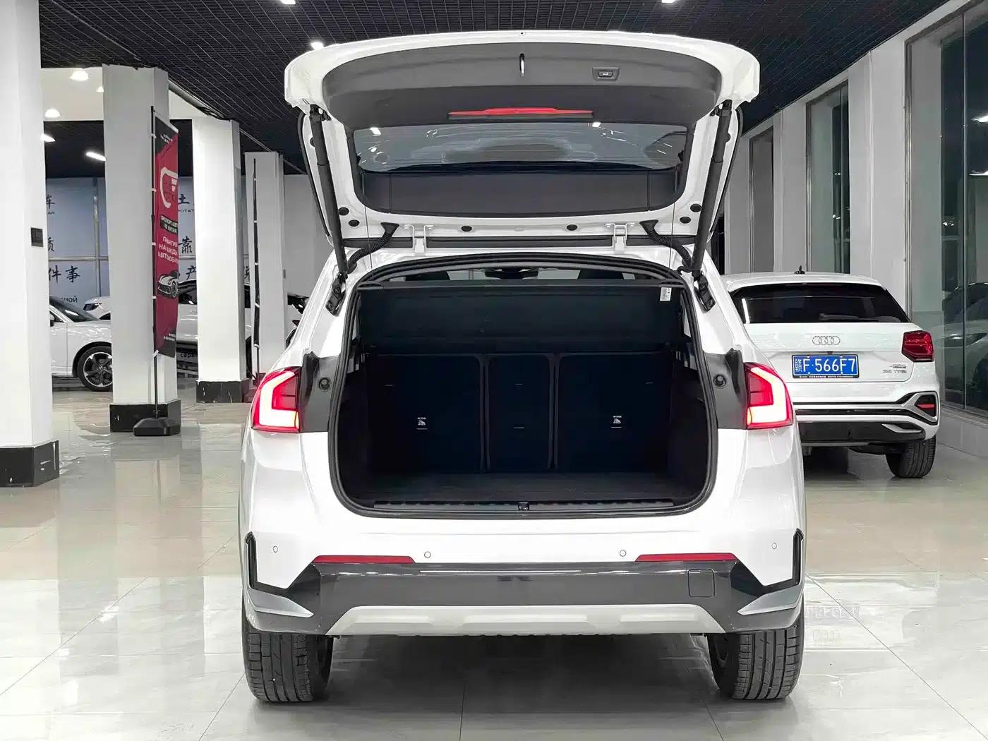 2023 BMW X1 sDrive20Li X Design Package — миниатюра 15