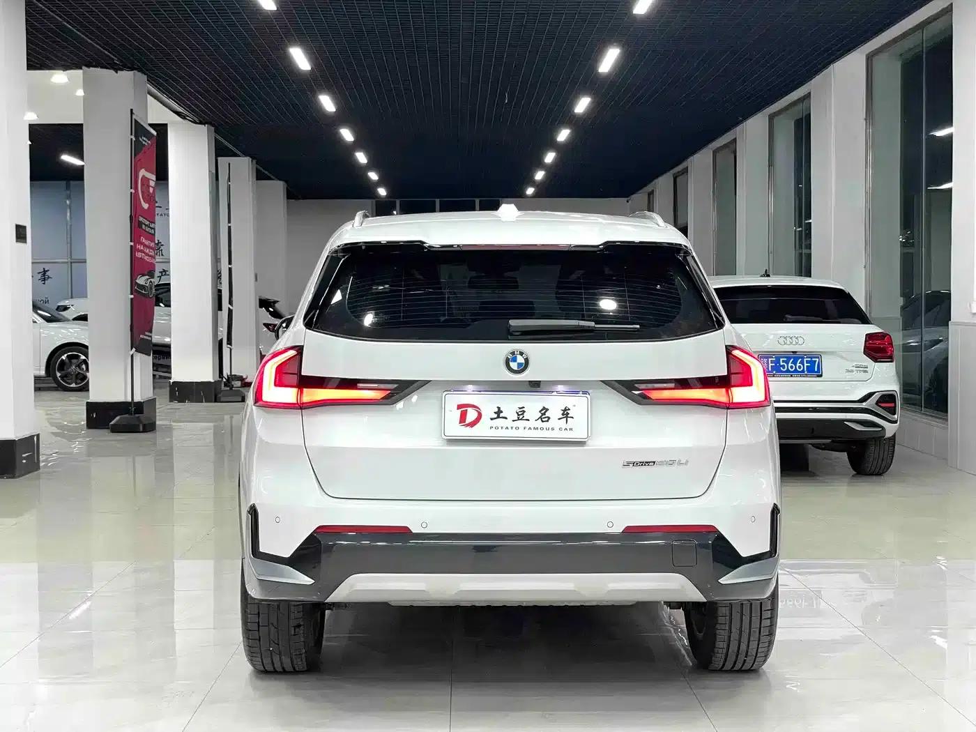 2023 BMW X1 sDrive20Li X Design Package — миниатюра 4