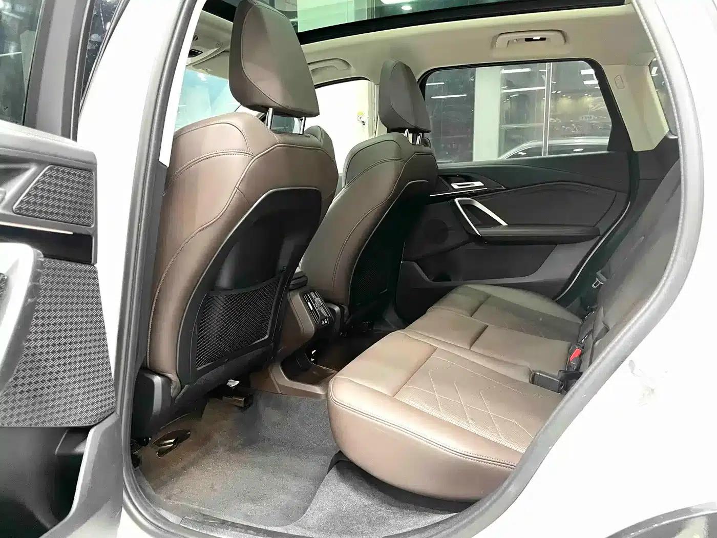 2023 BMW X1 sDrive20Li X Design Package — миниатюра 8