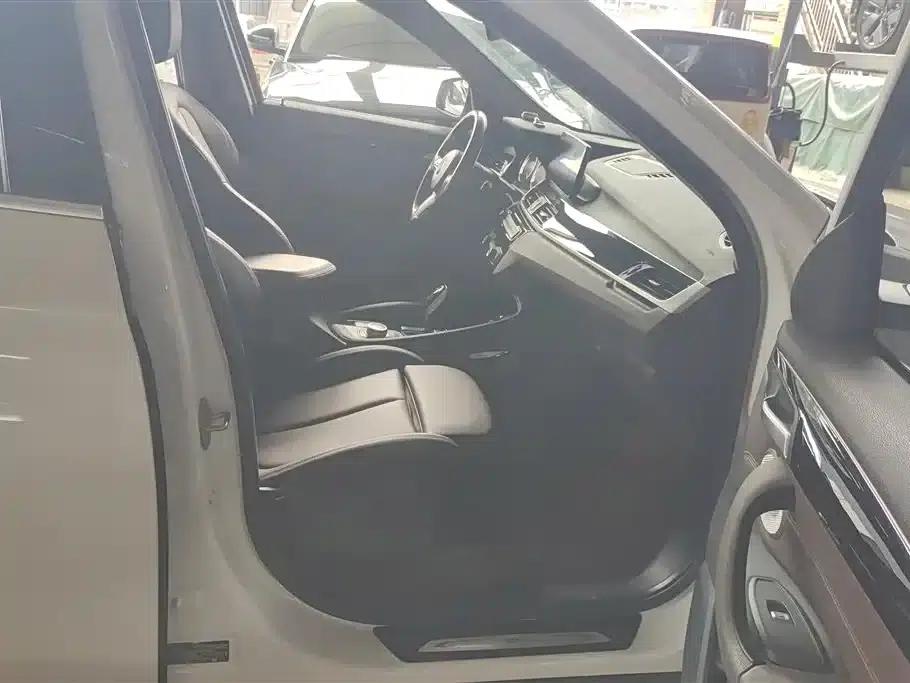 BMW X1 2021 Facelift sDrive20Li Premium — миниатюра 8