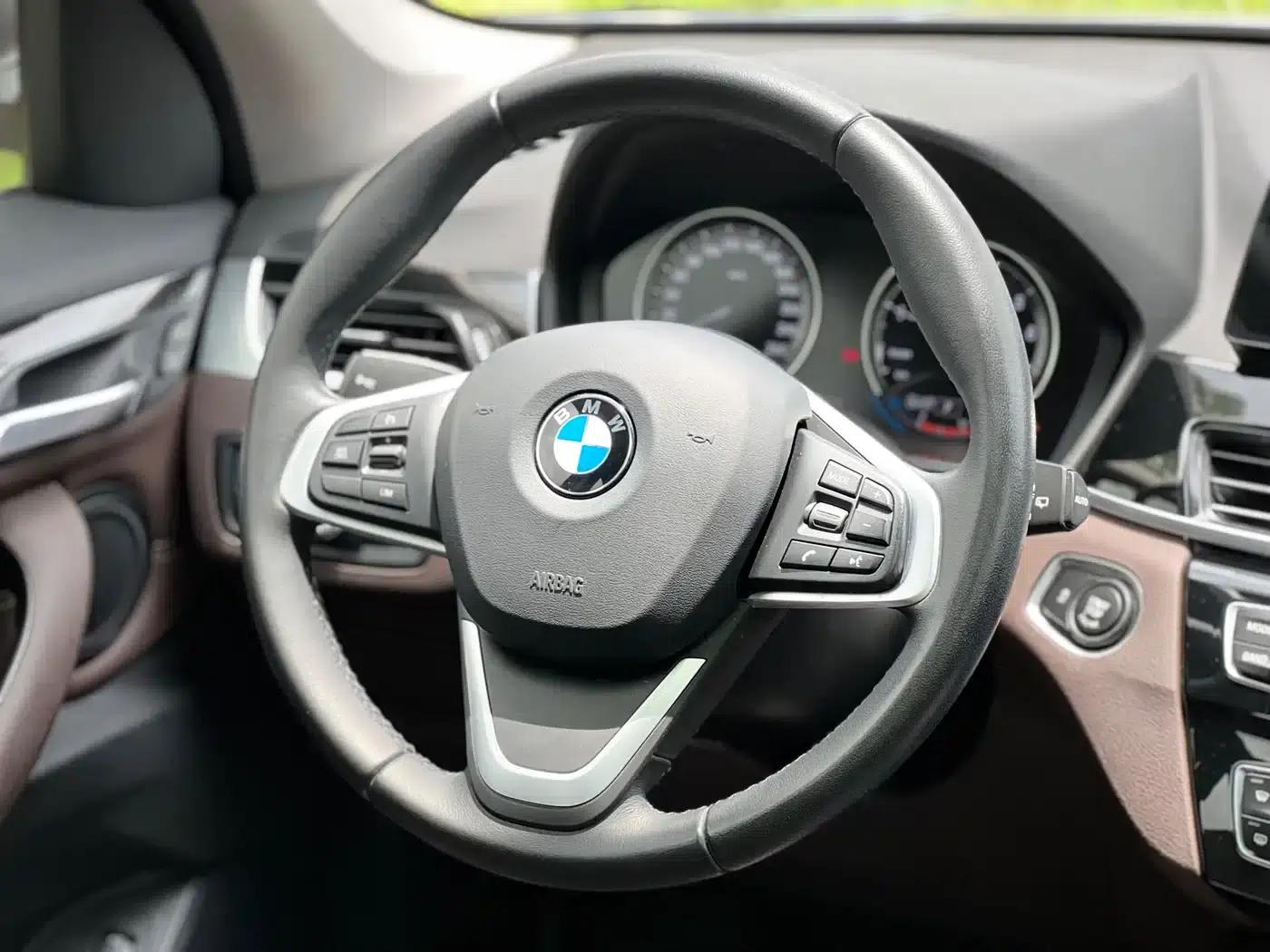 BMW X1 2020 sDrive25Li Leading Edition — миниатюра 11