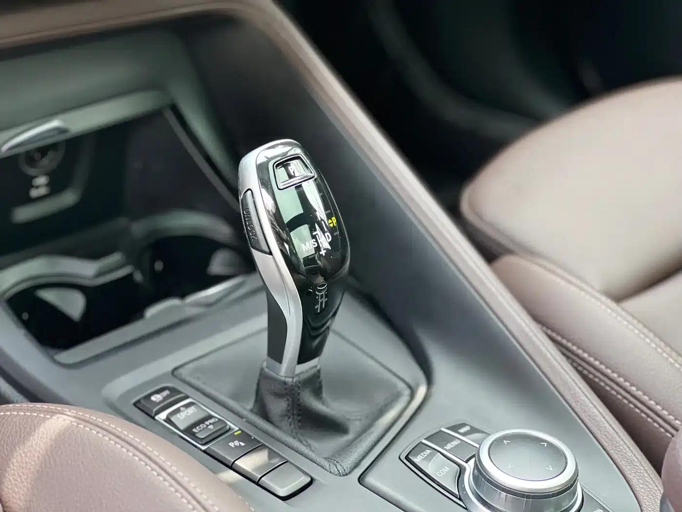 BMW X1 2020 sDrive25Li Leading Edition — миниатюра 13