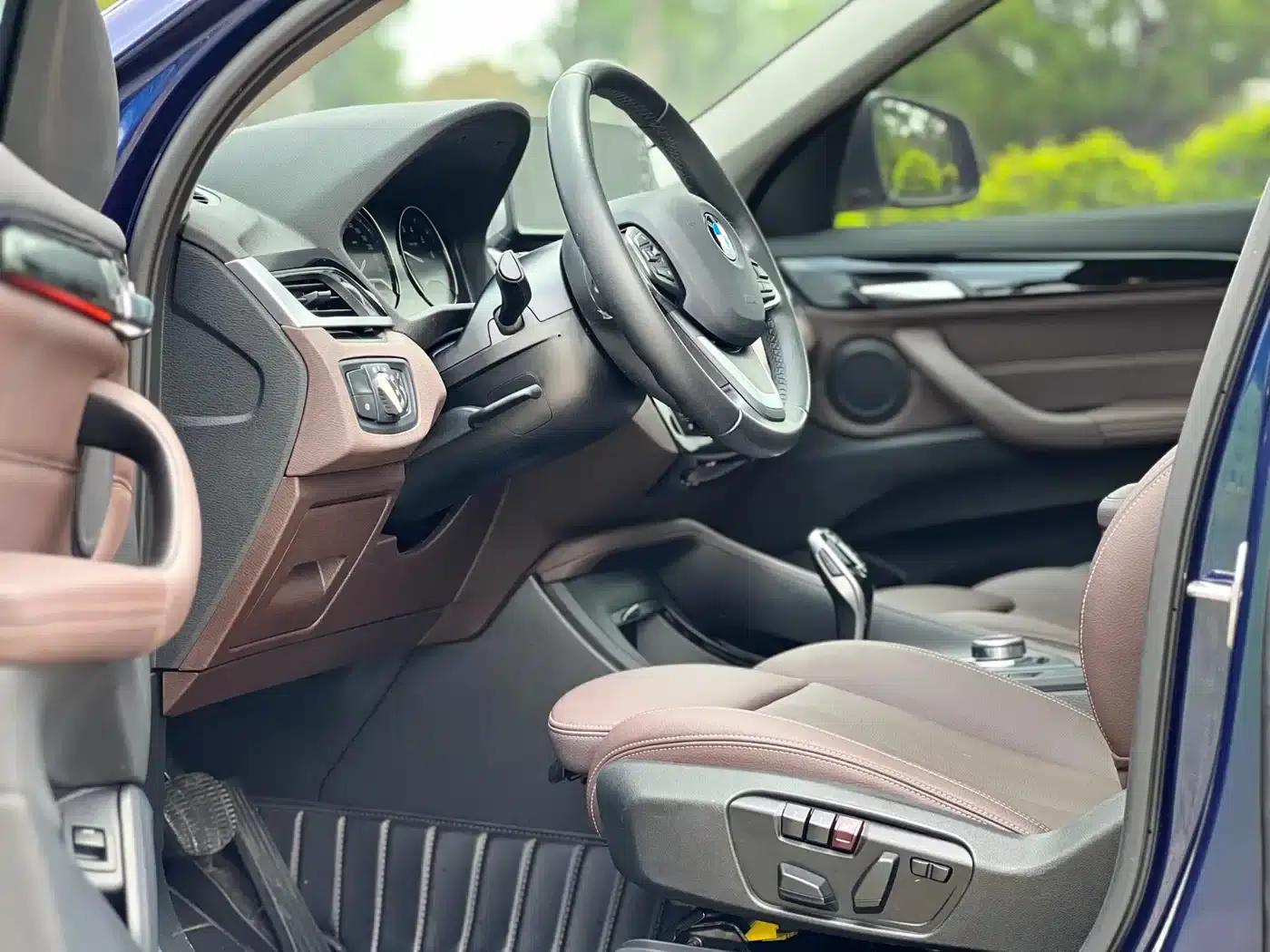 BMW X1 2020 sDrive25Li Leading Edition — миниатюра 8