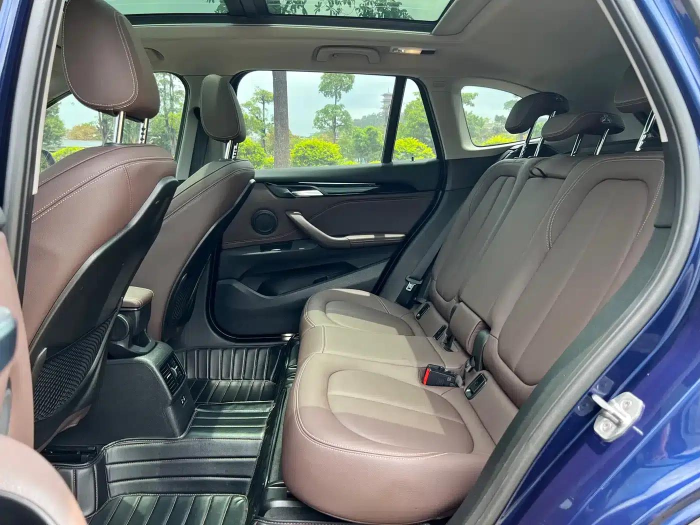 BMW X1 2020 sDrive25Li Leading Edition — миниатюра 9
