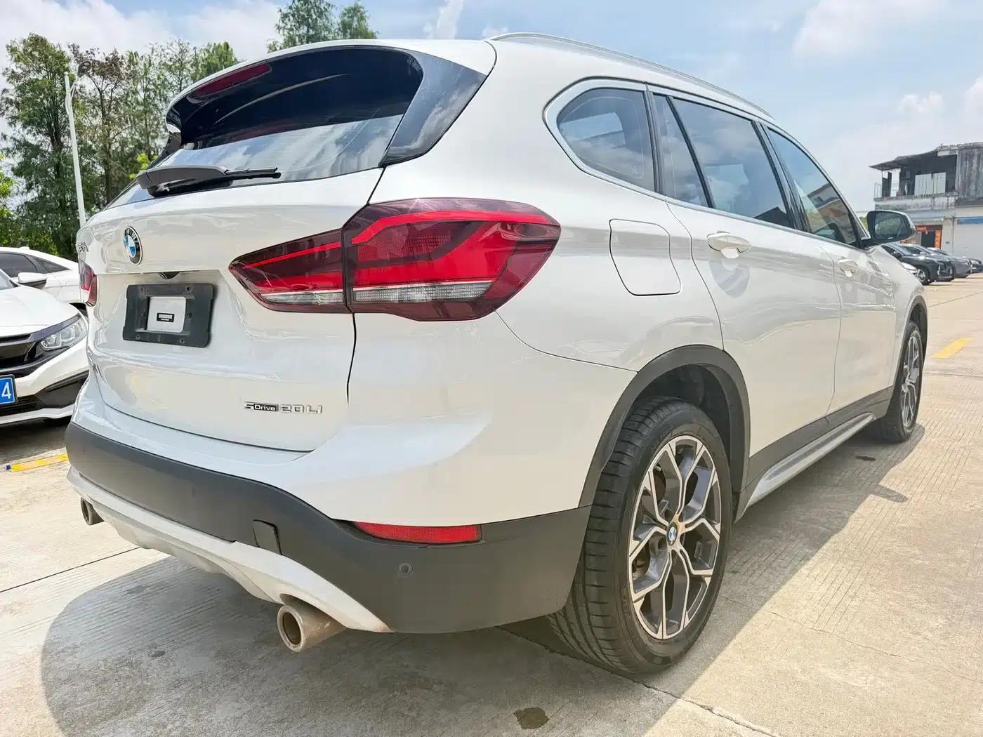 BMW X1 2022 sDrive20Li Premium — миниатюра 4