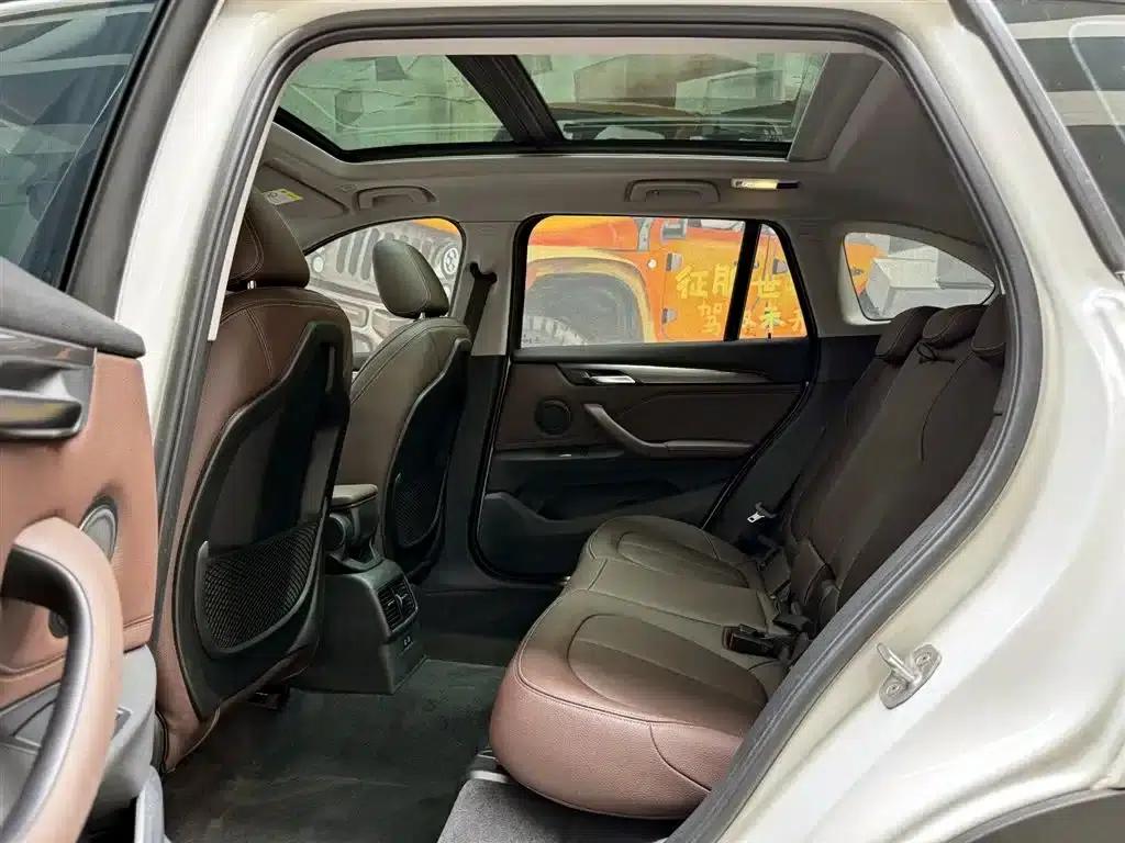 BMW X1 2019 sDrive18Li Premium — миниатюра 10