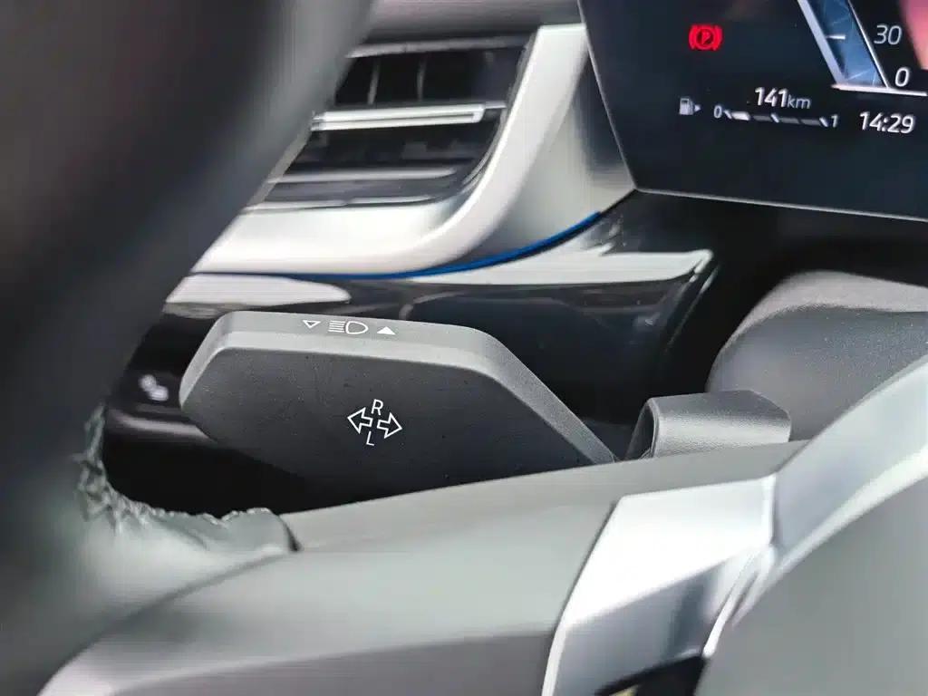 2023 BMW X1 sDrive25Li X Design Package — миниатюра 29