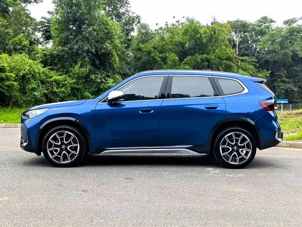 2023 BMW X1 sDrive25Li X Design Package — миниатюра 4