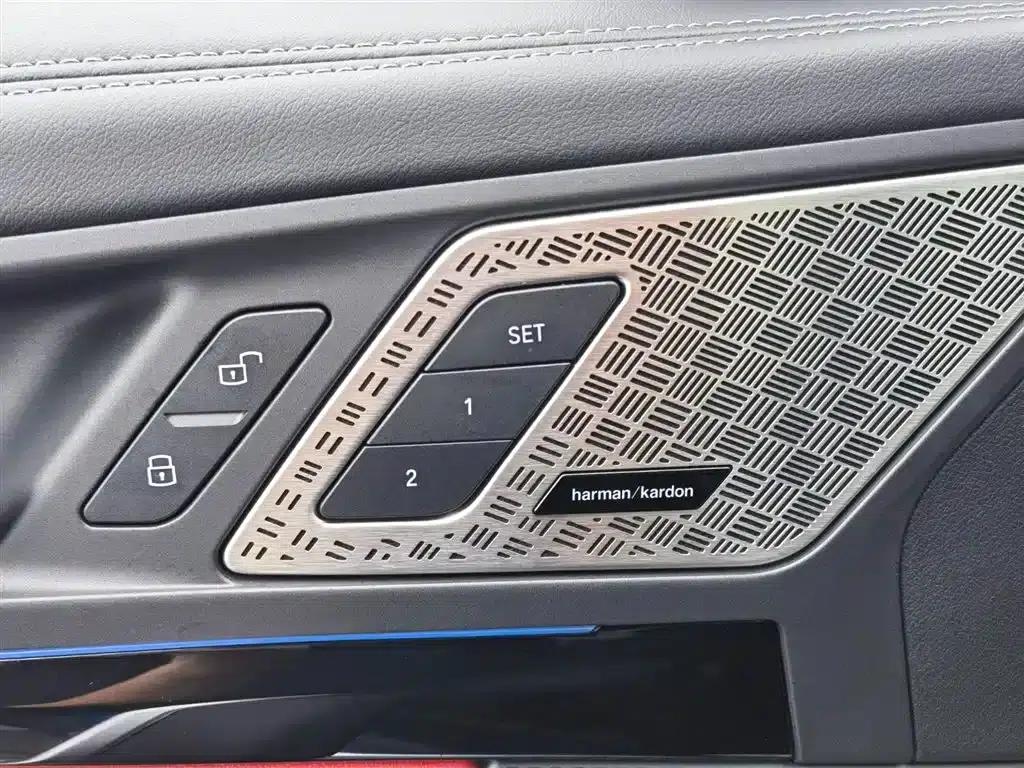 2023 BMW X1 sDrive25Li X Design Package — миниатюра 33