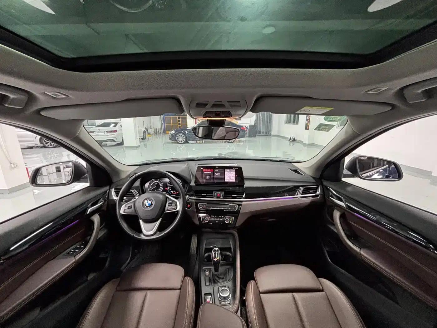 BMW X1 2020 sDrive25Li Leading Edition — миниатюра 11