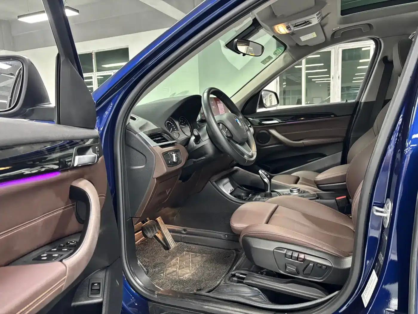 BMW X1 2020 sDrive25Li Leading Edition — миниатюра 8