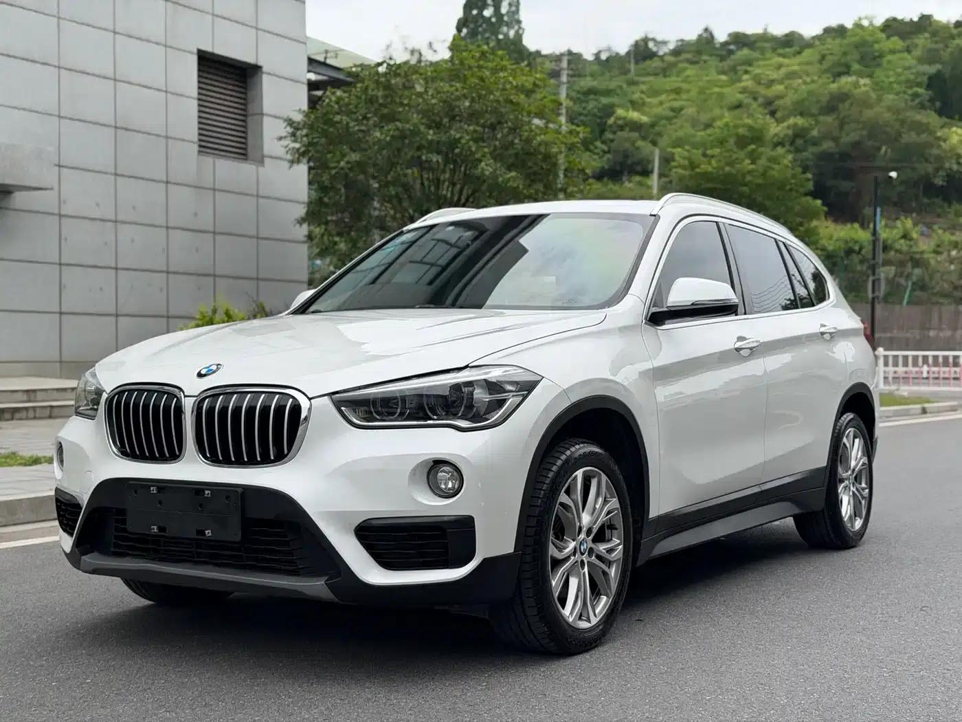 BMW X1 2018 sDrive20Li Leading Edition — миниатюра 1