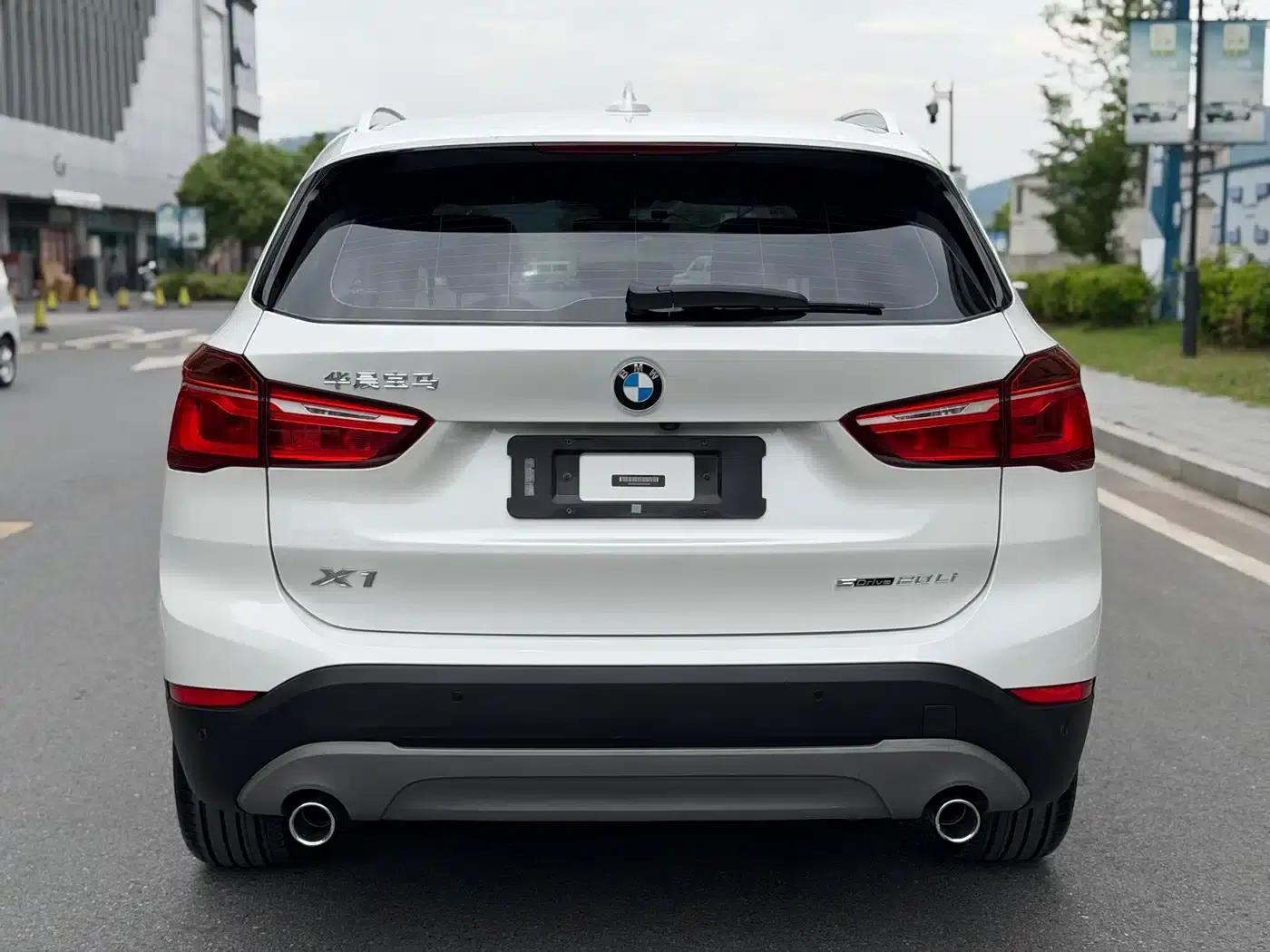 BMW X1 2018 sDrive20Li Leading Edition — миниатюра 14