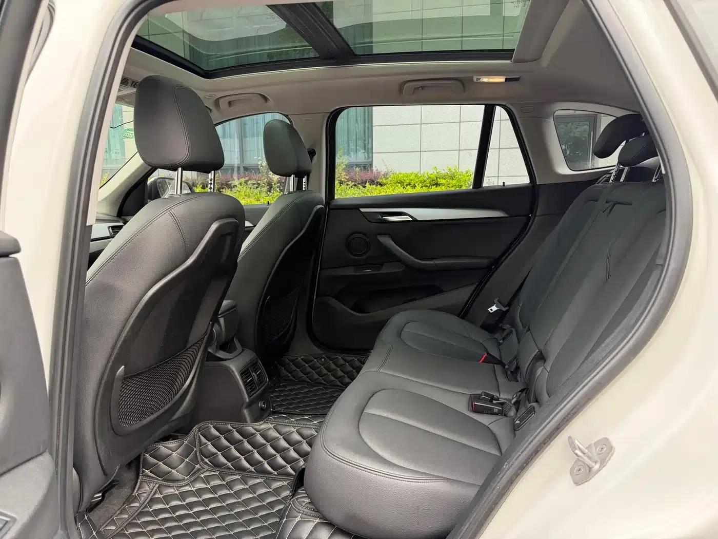 BMW X1 2018 sDrive20Li Leading Edition — миниатюра 9