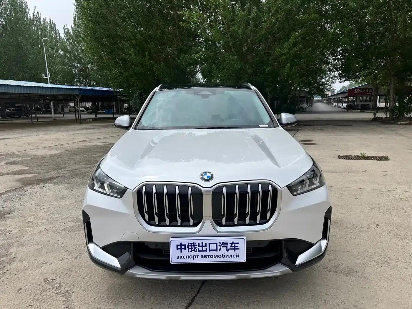 2023 BMW X1 sDrive20Li X Design Package — миниатюра 2