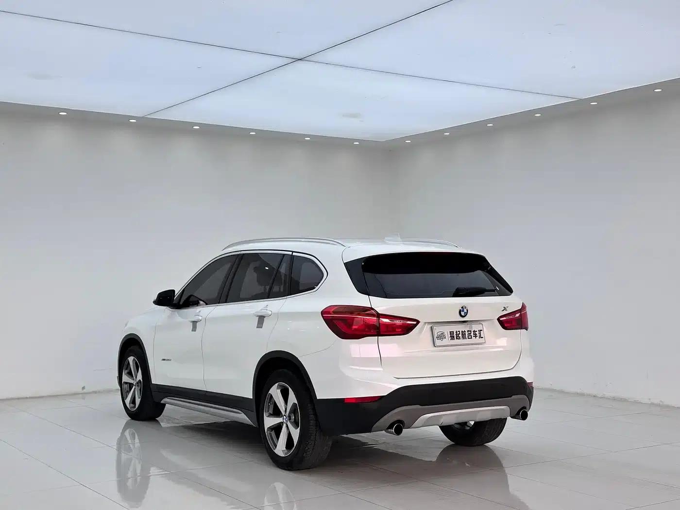 BMW X1 2016 xDrive20Li Luxury — миниатюра 14