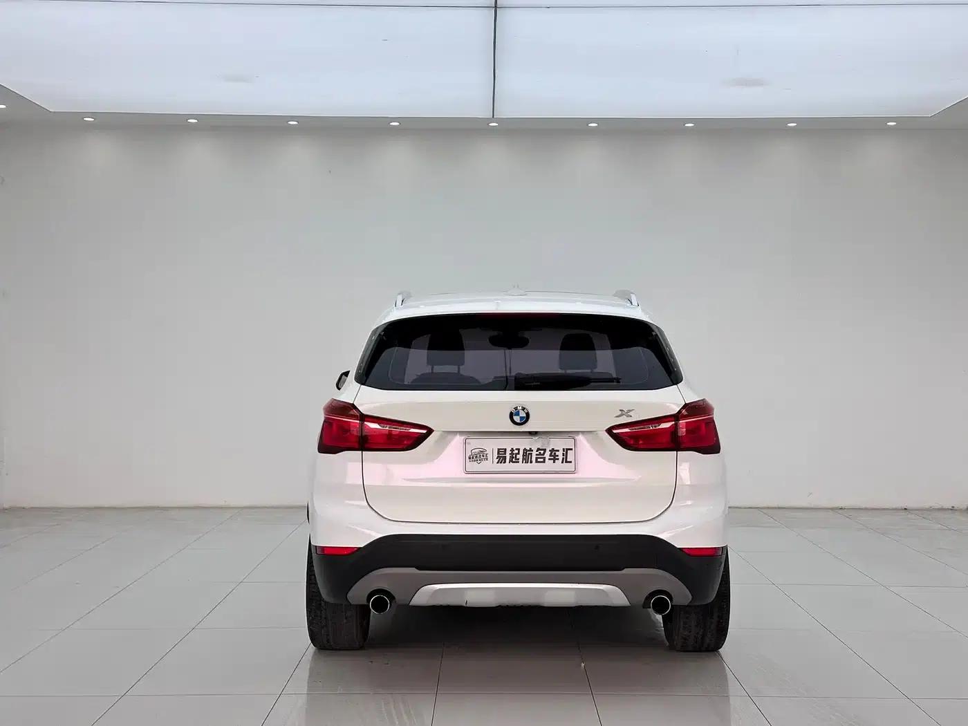 BMW X1 2016 xDrive20Li Luxury — миниатюра 15