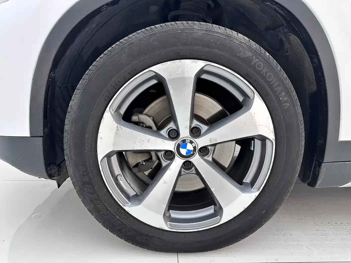 BMW X1 2016 xDrive20Li Luxury — миниатюра 5